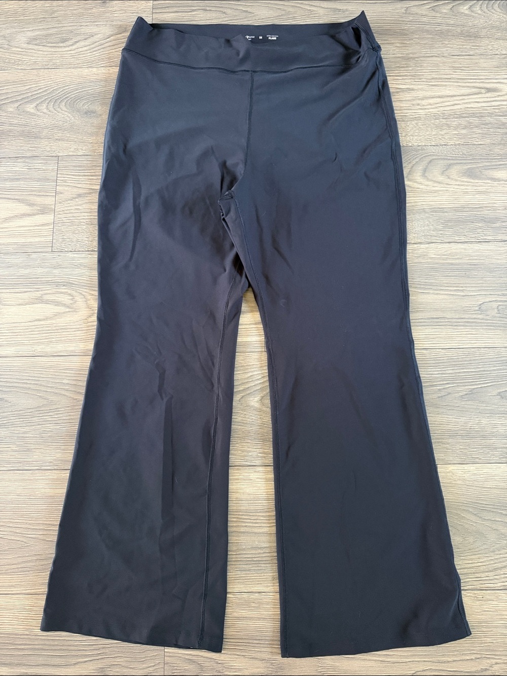 Old Navy Black Boot-Cut Active Pants